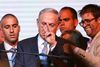 Israels premierminister Benjamin Netanyahu står til genvalg i Israel efter tirsdagens valg. Hans parti, Likud, er blevet landets største parti med 29 mandater efter optællingen af 99,5 pct. af stemmerne.