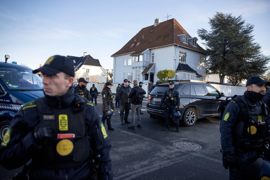 En demonstration i fredags foran den tyrkiske ambassade i København har fået stor opmærksomhed i Tyrkiet. Både medier og det tyrkiske udenrigsministerium kalder koranafbrændingen for »hate-crime«.