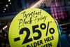 Sidste år handlede vi for 2 mia. kr. på black friday, og dermed blev dagen den største shoppedag nogensinde i Danmark. Arkivfoto: Linda Johansen/Polfoto