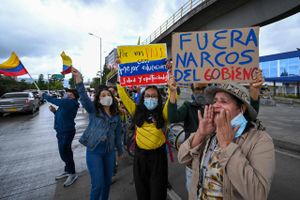 Den colombianske regering lægger op til store politireformer efter nedbrud i samtaler med borgergrupper.