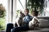 Leif Jønsson har levet 26 år med en andens hjerte i brystet. Han blev i 1990 hjertetransplanteret som nr. to i Danmark - og er i dag den dansker der har levet længst med et donorhjerte, som er transplanteret herhjemme. Foto: Casper Holmenlund Christensen.