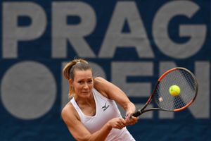 Den russiske tennisspiller Yana Sizikova er arresteret for mulig matchfixing midt under French Open.