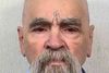 I løbet af sine mange år som indsat har Charles Manson blandt andet fået tatoveret et hagekors i panden.