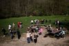 Skolerne har været tvunget til at indføre udeskole i forbindelse med nødundervisningen, men efter sommerferien kan eleverne atter rykke indenfor. Arkivfoto: Lærke Posselt/Ritzau Scanpix