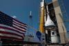 Tidligere på sommeren testede Nasa dette Orion-rumfartøj, som skal fungere som redningsfartøj for astronauter, der kommer i knibe. Testen var en del af forberedelserne til, at USA kan vende tilbage til Månen med bemandede fartøjer, som præsident Trump har varslet. Han har nu også givet rumeventyret en militær dimension ved at oprette en rumkommando. Arkivfoto: AFP
