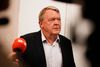Lars Løkke Rasmussen, formand for Moderaternes udtaler sig efter mødet i partiet om arbejdsmiljø i sekretariatet på Christiansborg mandag den 2. september 2024. En række nuværende og tidligere ansatte i Moderaterne har klaget til Arbejdstilsynet over arbejdsmiljøet.