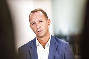 Erhvervslivet vil sende regeringen og Folketinget tilbage i forhandlinger med øje på kompromis for udlændinge.