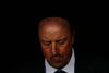 Lørdagens opgør mod Barcelona på hjemmebane var ikke nogen munter oplevelse for Rafael Benítez. Men trods øretæven på 0-4 var der i hvert fald i første omgang opbakning fra bestyrelsen til Real Madrid-træneren. Foto: Daniel Ochoa de Olza/AP