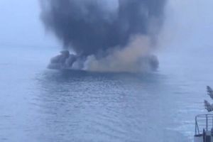 Ukraine angreb med førerløse speedbåde, lyder det. Krigsskib beskytter gasledninger fra Rusland til Tyrkiet.