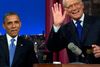 Præsident Barack Obama benyttede sit besøg hos talkshowværten David Letterman til at lange ud efter Mitt Romney