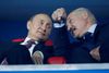 Ruslands præsident, Vladimir Putin, og Hvideruslands præsident, Aleksandr Lukasjenko da de mødtes sidste sommer ved European Games på Dinamos stadion i Minsk. Foto: Vasily Fedosenko/Reuters