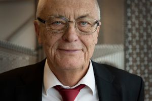 Aage Søndergaard Nielsen har stået i spidsen for Kolding-virksomheden Sondex siden 1984. Selv om han i en alder af 74 år har solgt virksomheden, fortsætter han som topchef. Sondex holder mig frisk, siger han om beslutningen. Foto: Joachim Ladefoged