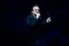 Bono mistede stemmen og U2 måtte stoppe koncerten. Foto: Paul Zinken/AFP