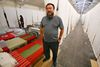Ai Weiwei betaler en højere og højere pris for sin kritiske holdning til det kinesiske styre. Nu er han idømt en enorm skattebøde - tidligere standsede myndighederne opførelsen af et planlagt galleri. Foto: AP