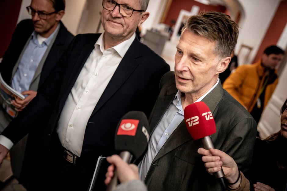 Moderaternes kulturordfører afviser fortsat at have forfalsket Jakob Høyers underskrift tilbage i 2017. 