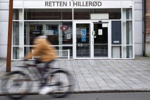 En tyrkisk kvinde, der bor i Danmark, slipper for udvisning, men straffes med fængsel i spionagesag.