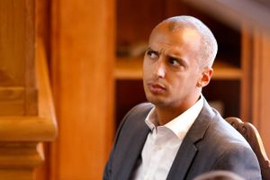 Ifølge Mattias Tesfaye skal udlændinge med fængselsdomme kun kunne få dansk statsborgerskab, hvis et udvalg i Folketinget giver dem lov.