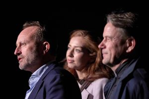Forhandlingerne fortsætter tirsdag uden De Radikale, men partiet vil ikke vælte en ny regering.