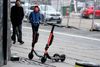 Elektriske løbehjul, der lejes ud, parkeres alle mulige steder i København. Nu forbydes de i Nashville USA. Foto: Jens Dresling
