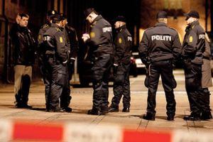 Odenses borgmester, Peter Rahbæk Juel, beder om flere muskler til at håndtere bandemedlemmers krumspring mellem de fynske kommuner. Både regeringen og Venstre er lydhøre.
