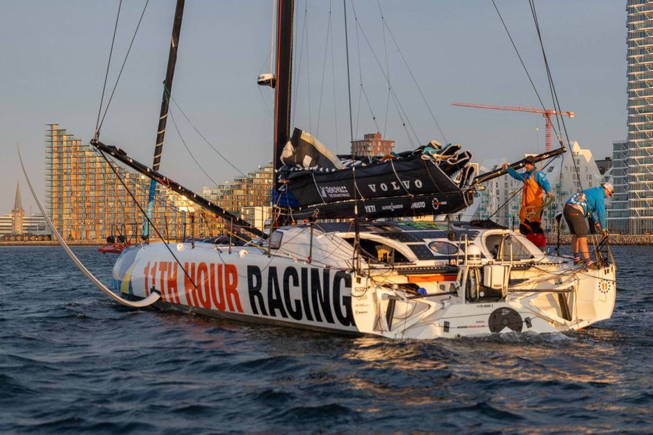 Den første Ocean Race båd til at ankomme til Aarhus var fra det amerikanske 11th Hour Racing Team, der ankom tidligt mandag morgen.