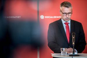 Henrik Sass Larsen (S) begrunder i et opslag på Facebook sin sygemelding med mediernes behandling af ham. 