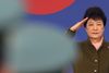 Trods det barske ydre synes Sydkoreas præsident, Park Geun-hye, at være indstillet på at gå langt for at bilægge striden med naboen mod nord ad dialogens vej. Foto: AP