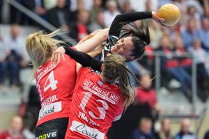 Team Esbjerg og Odense skal ud i en tredje og afgørende finale for at finde en dansk mester i kvindehåndbold. 