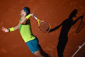 Den 13-dobbelte French Open-vinder Rafa Nadal bryder sig ikke om at spille aftenkampe på sit favoritunderlag. 