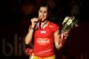Den spanske badmintonspiller Carolina Marin stod med et lidt specielt smil på læben, da den spanske nationalmelodi blev spillet for hende ved præmieoverrækkelsen ved VM i badminton i Indonesien. Arrangørerne valgte nemlig at spille den version, som den tidligere diktator Francisco Franco brugte som nationalmelodi.