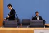 Frauke Petry forlader sin parlamentariske gruppe mandag formiddag. Foto: Markus Schreiber/AP