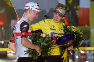 Jonas Vingegaard er den rette vinder af Tour de France, mener løbets andenplads, Tadej Pogacar.