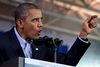 Præsident Obama taler på et valgmøde i Arlington for den demokratiske kandidat til guvernørposten i Virginia, Terry McAuliffe. Valget ses af nogle som en folkeafstemning om Obamas politik. Foto: Jacquelyn Martin/AP