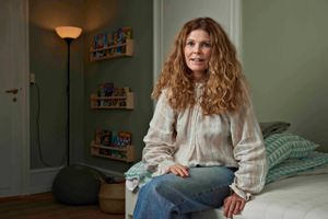 Krisecentret Joannahuset hjælper nogle af landets mest udsatte børn, men centret oplever igen og igen, at lovgivningen spænder ben for, at børn fra voldelige eller utrygge hjem får en seng at sove i. Lederen og De Konservative efterlyser nye regler, så forældrene ikke skal spørges om lov først.