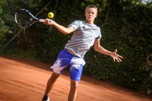 Holger Rune blev kåret til Årets Fund 2019 efter en sejr i juniorernes French Open. Nu skal han tage det svære spring til niveauet som senior, men hvordan er det gået hans forgængere?