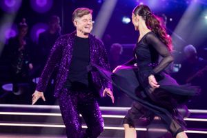 Den 19. sæson af ”Vild med dans” slutter med en sejr til skuespiller Caspar Phillipson og danser Malene Østergaard.