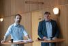 Borgmester Jacob Bundsgaard (S) (tv.) og direktør for Østjysk Bolig Allan Søstrøm (th.) præsenterede tirsdag på Aarhus Rådhus en aftale om, hvordan Bispehaven skal forvandles og leve op til Folketingets ghettolov. Foto: Stine Rasmussen