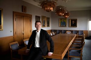 Kunder i energikoncernen Andel er rasende over, at dets datterselskab Energi Danmark har stillet bonusser på 250 og 300 mio. kr. i udsigt for nogle udvalgte energihandlere. Flere melder sig ud af selskabet.