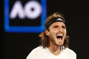 Stefanos Tsitsipas vandt i tre sæt over Jiri Lehecka og bookede billet til semifinalen i Australian Open. 