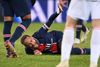 Neymar forlod banen på en båre, da han i overtiden blev sparket ned i nederlag til Lyon. Foto: Franck Fife/Ritzau Scanpix