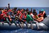 Lejrkonceptet, som EU arbejder på, er udtænkt bl.a. for at undgå, at mange migranter kaster sig ud på en farefuld sejlads over Middelhavet. Arkivfoto: Jacob Ehrbahn/Polfoto