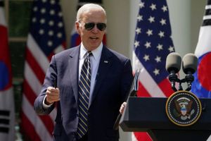 80-årige Biden forsikrede onsdag offentligheden om, at hans høje alder ikke diskvalificerer ham som præsident.