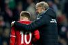 - Han er et forbillede for alle danske spillere og for hele truppen, fordi han altid stiller op, altid er positiv og altid leverer sit yderste, siger Hareide om Christian Eriksen. Foto: Polfoto