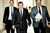 Venstre-formand Lars Løkke Rasmussen - her omgivet af Peter Christensen (t.v.) og Claus Hjort Frederiksen (t.h.)