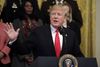 Donald Trump sagde i en tale onsdag, at han fordømmer det, som tilsyneladende er et politisk motiveret angreb. Foto: Evan Vucci/AP