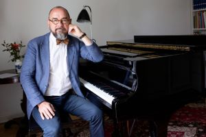 60 år fredag: Kunsten må ikke blive eksklusiv og ekskluderende, mener chefen for Malmø Opera, Michael Bojesen. Det er et ideal, som han i årtier har arbejdet efter som dirigent, kunstner og chef.