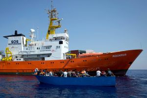 Skibet "Aquarius" har valgt at stoppe sine missioner med at redde migranter i Middelhavet. Italiens indenrigsminister er tilfreds. Andre mener, det kan få fatale konsekvenser.