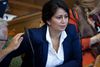 "Jeg ønsker en debat, gerne i Folketinget, om, hvad Folkemødet skal bruges til," siger Özlem Cekic.
