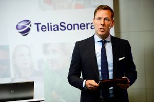 Hård konkurrence kan presse Telia til at sælge sin danske forretning, mener flere kilder, som Finans har talt med. Telias topchef har annonceret en dansk afklaring inden årsskiftet.
