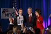 I Kentucky blev senator Mitch McConnell på baggrund af prognoser hurtigt erklæret til vinder over sin demokratiske og Clinton-støttede udfordrer, Alison Lundergan Grimes.